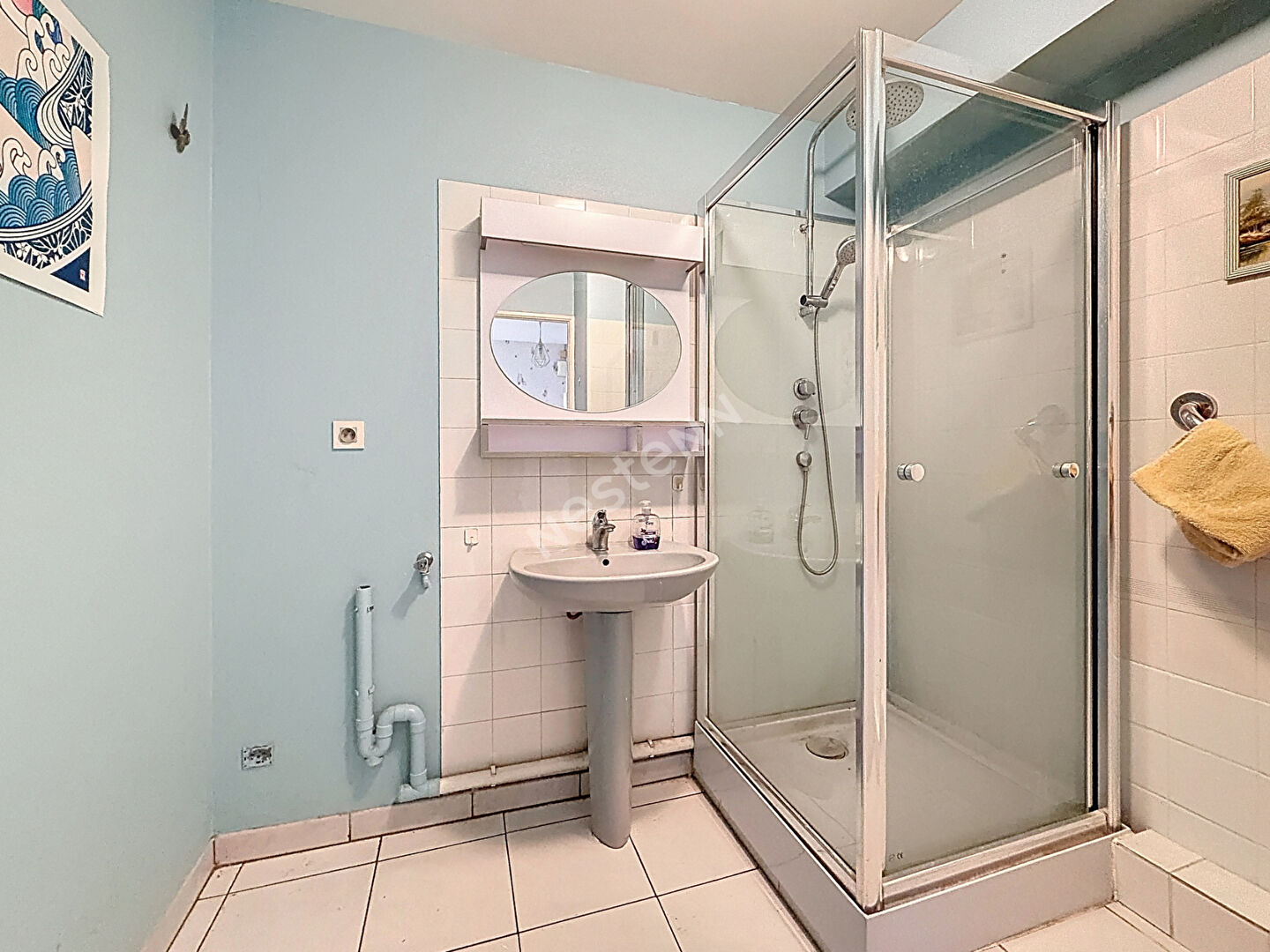 Nantes Nord - Grand Val : En Vente ! Appartement T3 rdc surlevé, proche toutes commodiftés, 2 chambres, parking s/sol et balcon.
