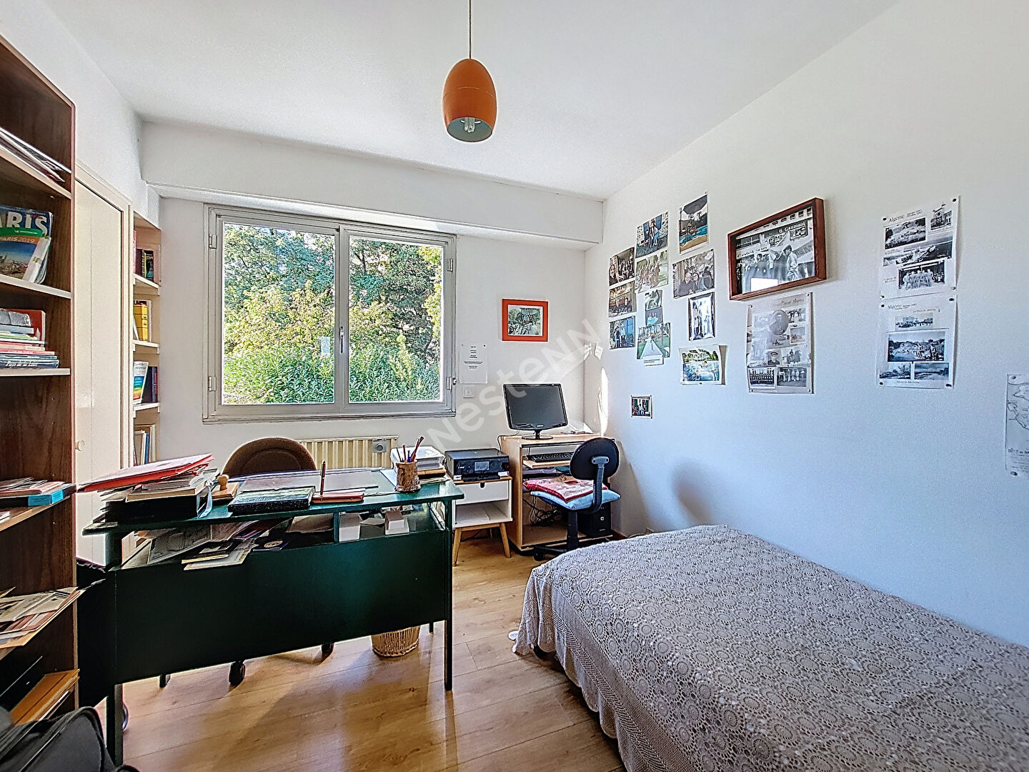 Nantes Jonelière : En vente ! Maison de 165m2, 5 chambres, vie de plain pied, grenier aménageable. Jardin clos + 300 m² !