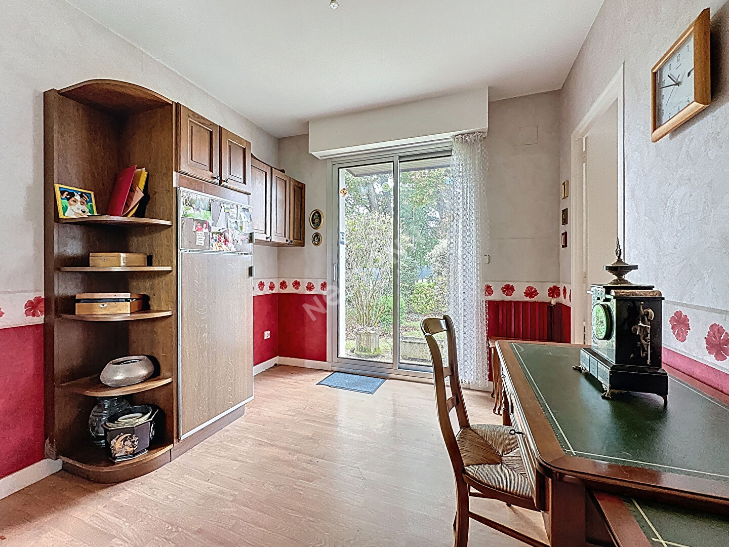 OPPORTUNITE Sautron : En vente ! Maison de 168m², 5 chambres, vie de plain pied, belle parcelle au calme d'une impasse.