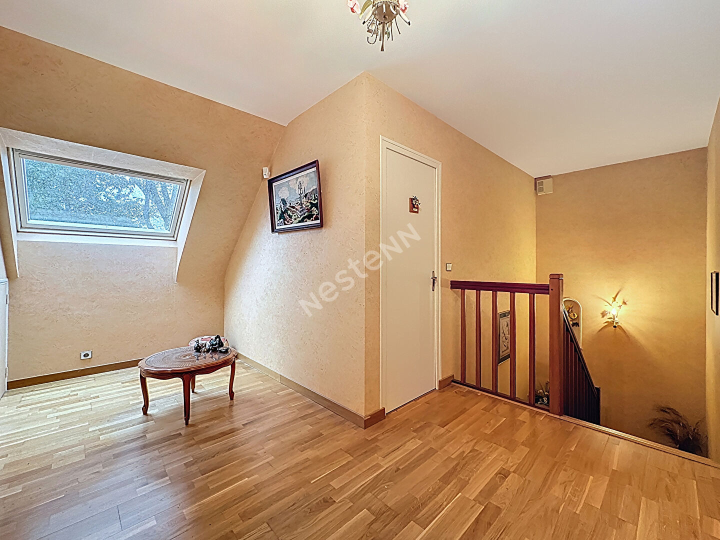 OPPORTUNITE Sautron : En vente ! Maison de 168m², 5 chambres, vie de plain pied, belle parcelle au calme d'une impasse.