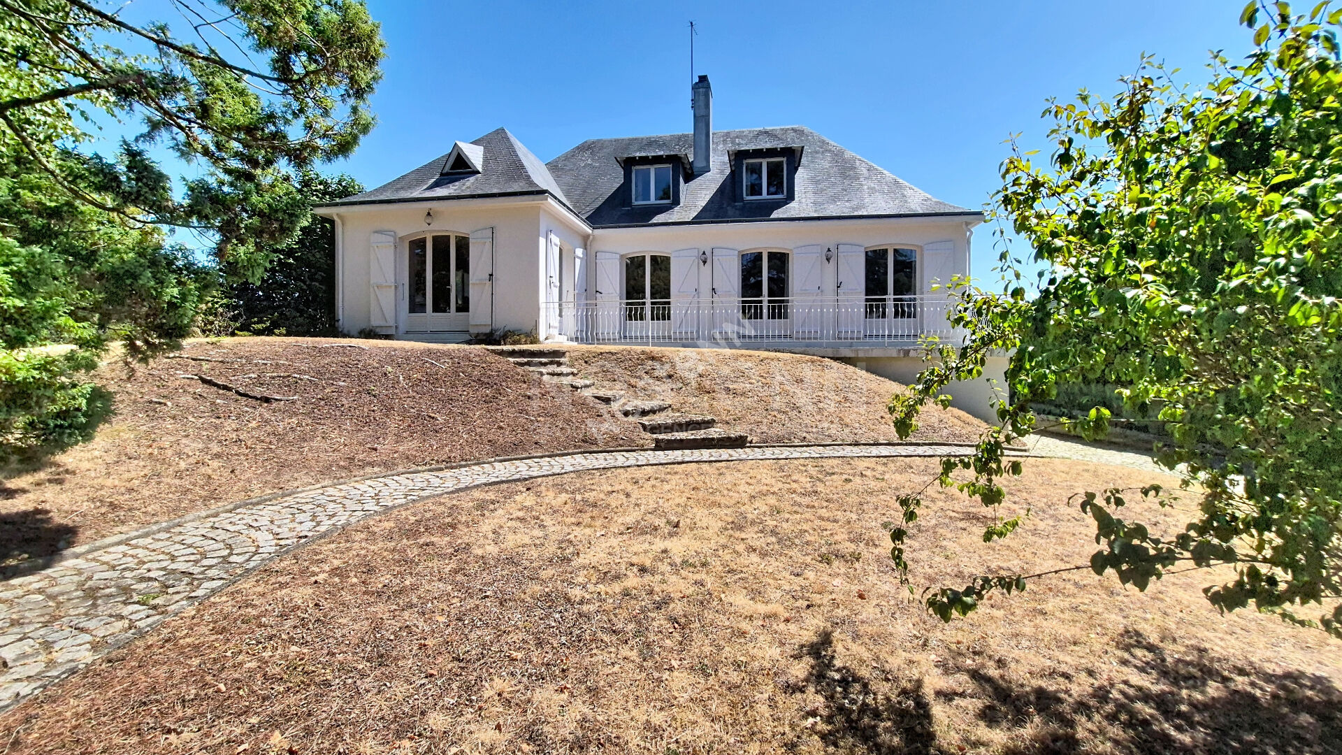 Maison 8 pièces 199 m² · à Orvault · 199 m² · 545 000 €