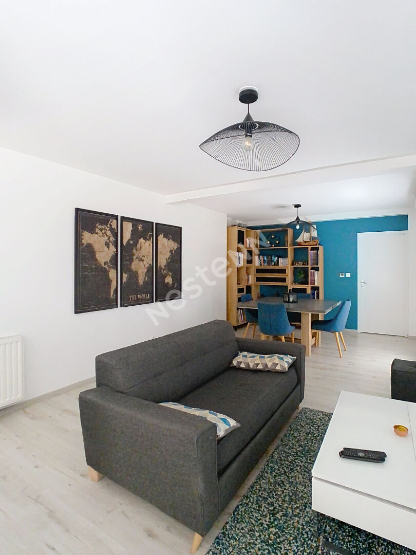 Appartement TYPE 4, de 2013 Avrille Centre, double terrasse, parking, garage!
