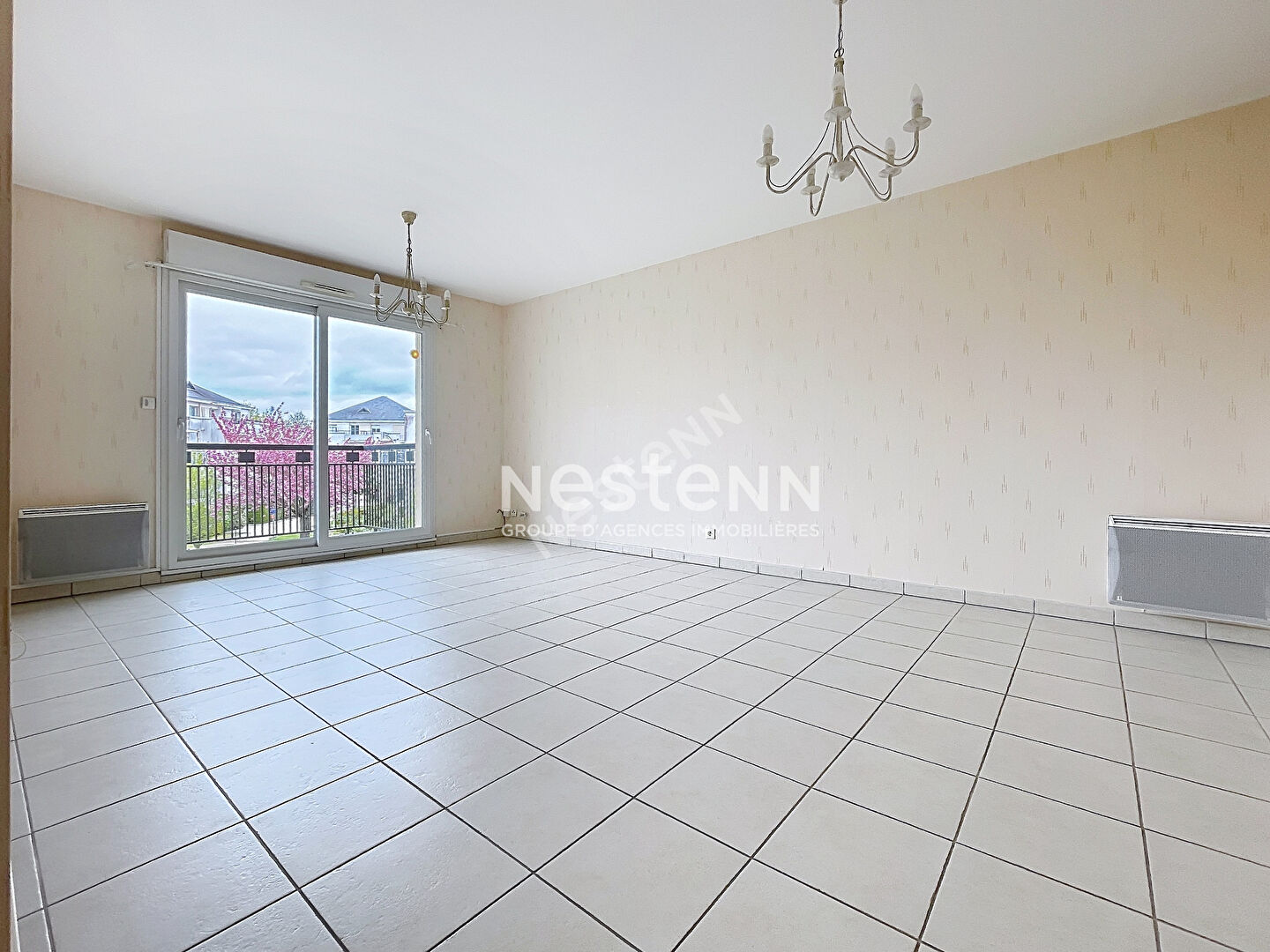 Appartement Avrillé - 2 chambres - balcon - stationnement sous-sol