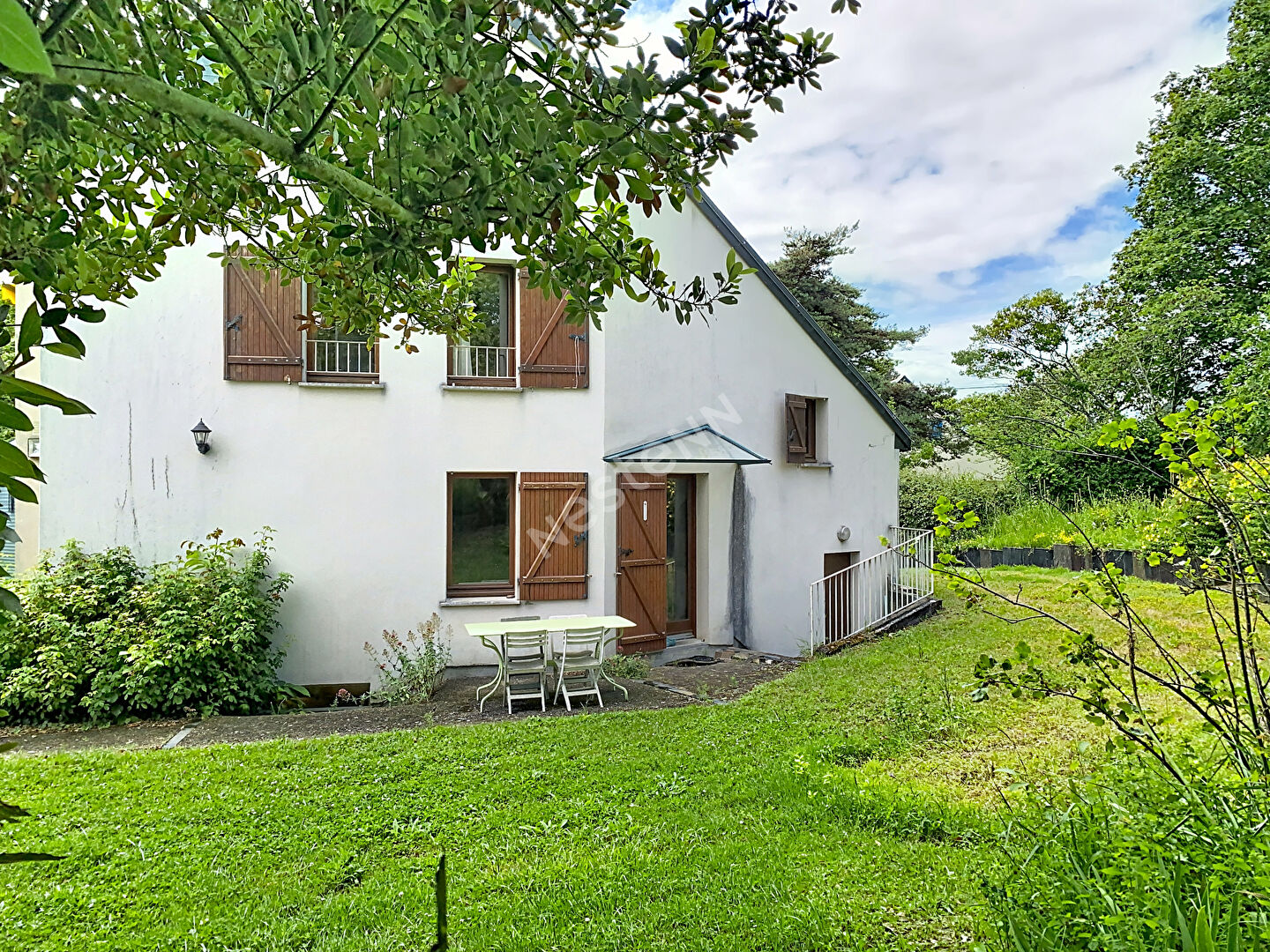 Maison 6 pièces 198 m² · à Soulaire Et Bourg · 198 m² · 363 500 €