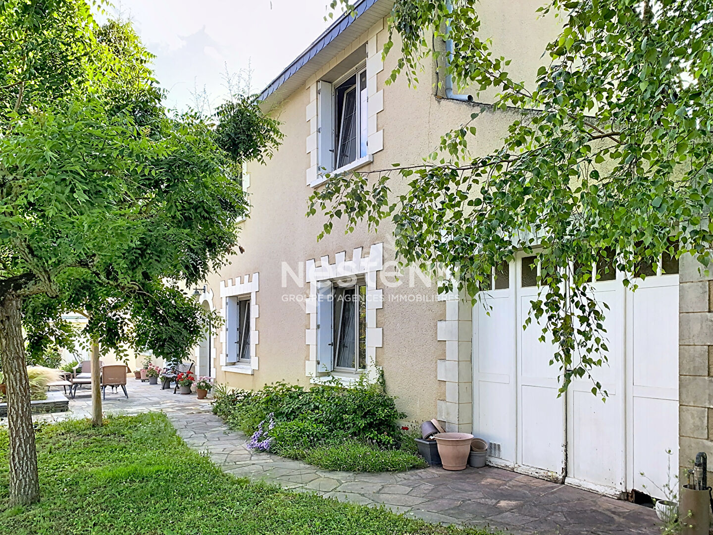 Maison 6 pièces 157 m² · à Avrille · 157 m² · 660 000 €