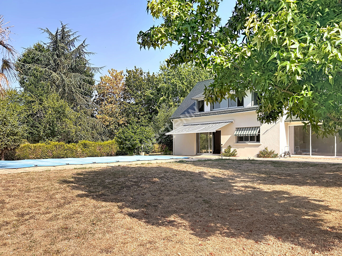Maison 6 pièces 150 m² · à Soulaire Et Bourg · 150 m² · 373 830 €