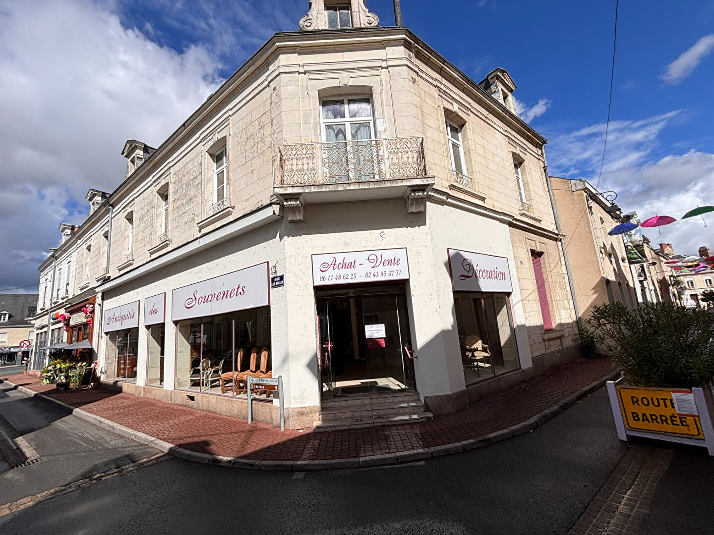 Local commercial 144 m² · au Lude · 144 m² · 70 664 €