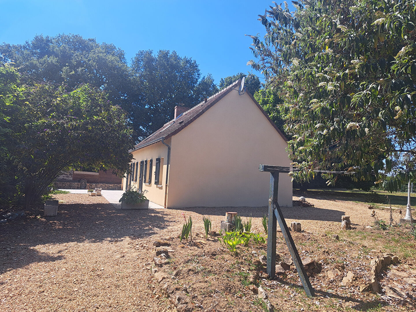 A VENDRE- MAISON RENOVEE A VILLAINES SOUS MALICORNE