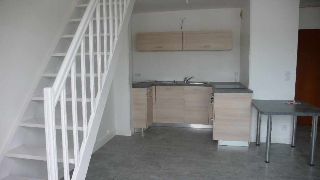 A LOUER T2 Duplex à CHOLET quartier GLISSEO
