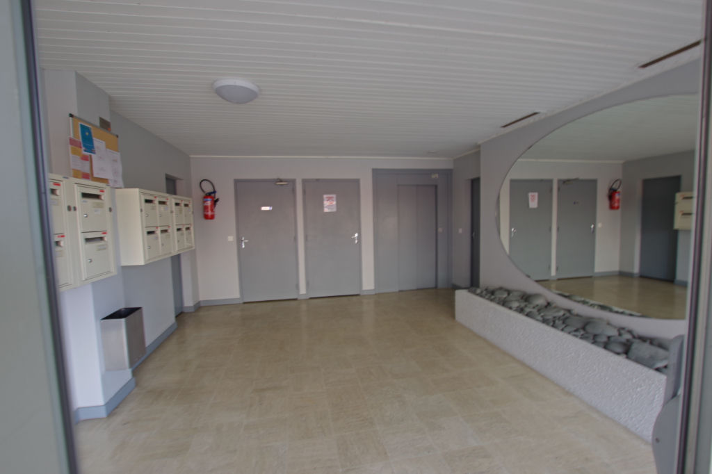 A LOUER T2 Duplex à CHOLET quartier GLISSEO