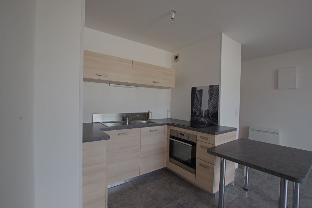 A LOUER T2 Duplex à CHOLET quartier GLISSEO