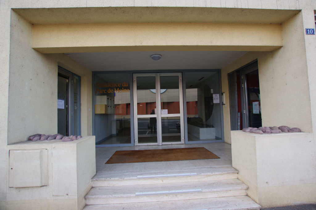 A LOUER T2 Duplex à CHOLET quartier GLISSEO