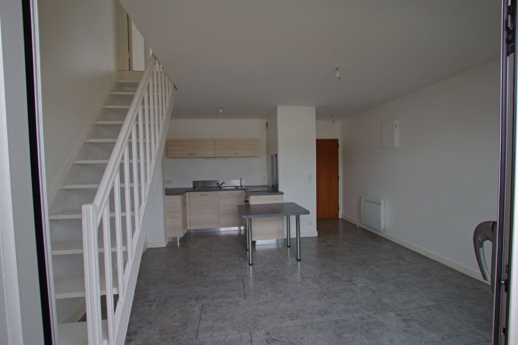 A LOUER T2 Duplex à CHOLET quartier GLISSEO