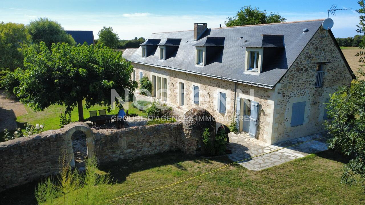 Longère traditionnelle en pierre avec des prestations haut de gamme