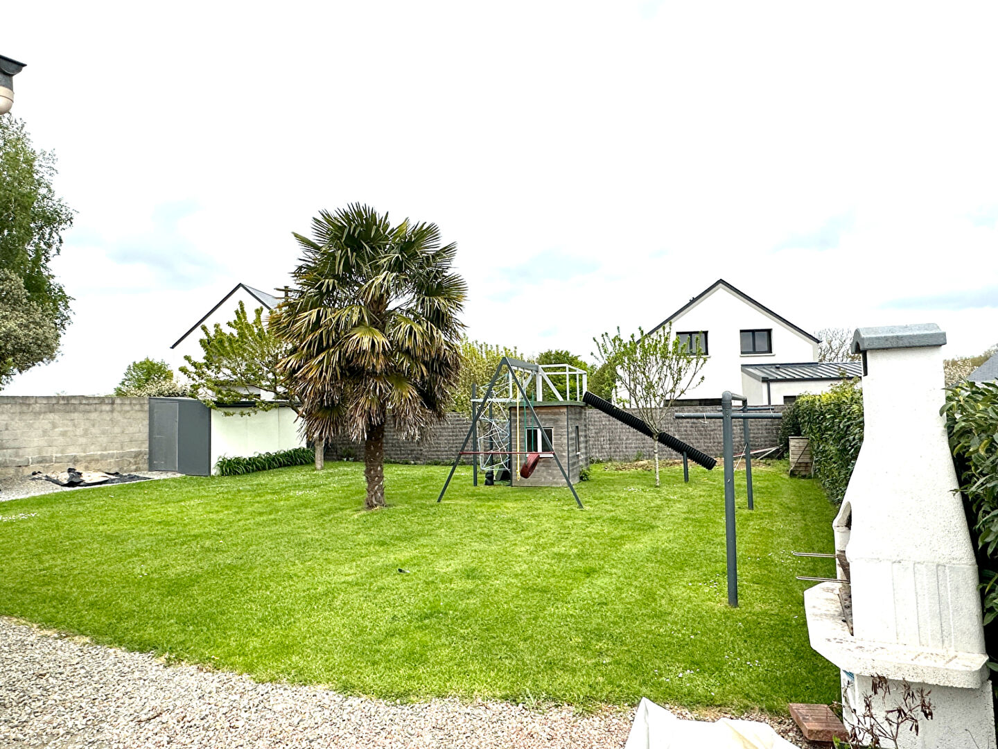 Maison Saint Pere Marc En Poulet village