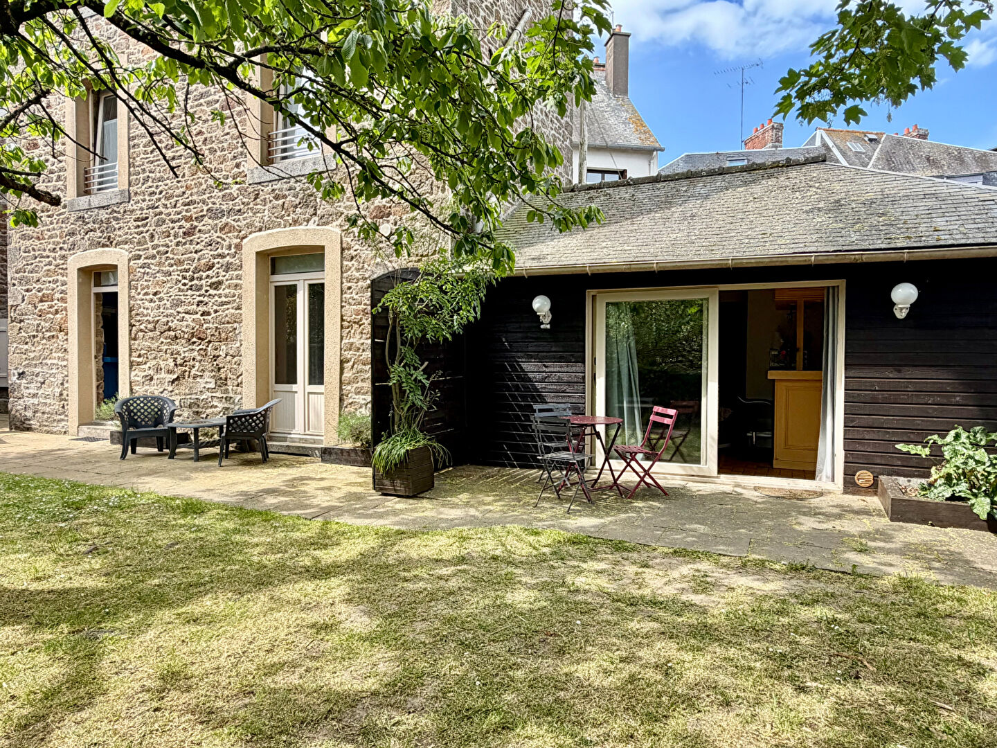 Immeuble 3 pièces 65 m² · à Saint Malo · 65 m² · 318 000 €