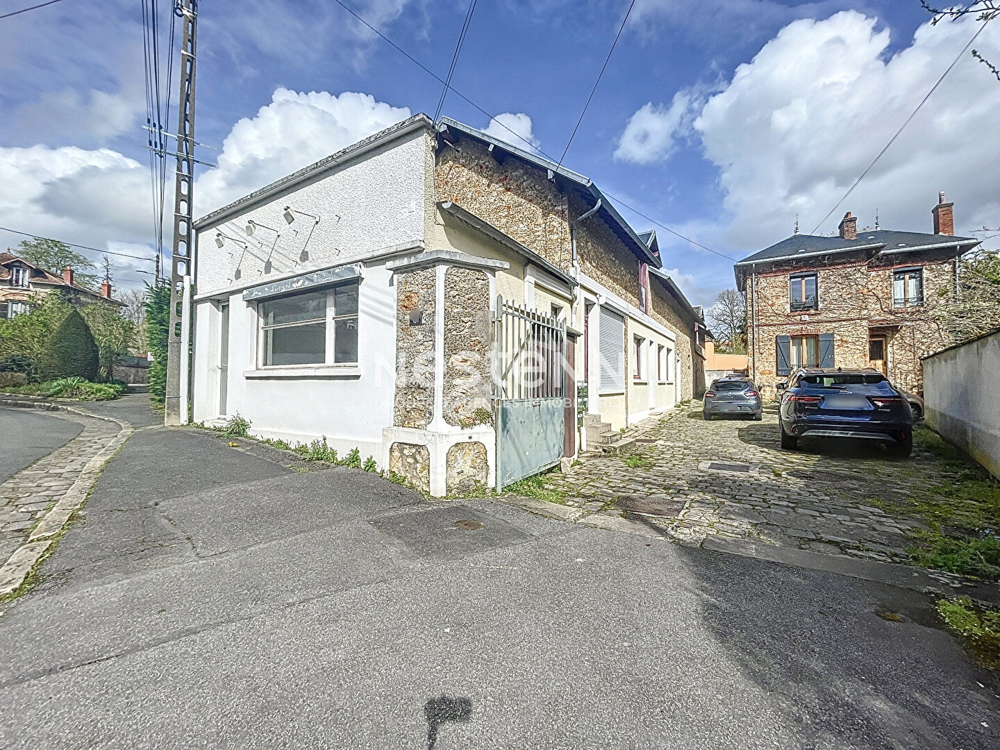 Immeuble 7 pièces 271 m²