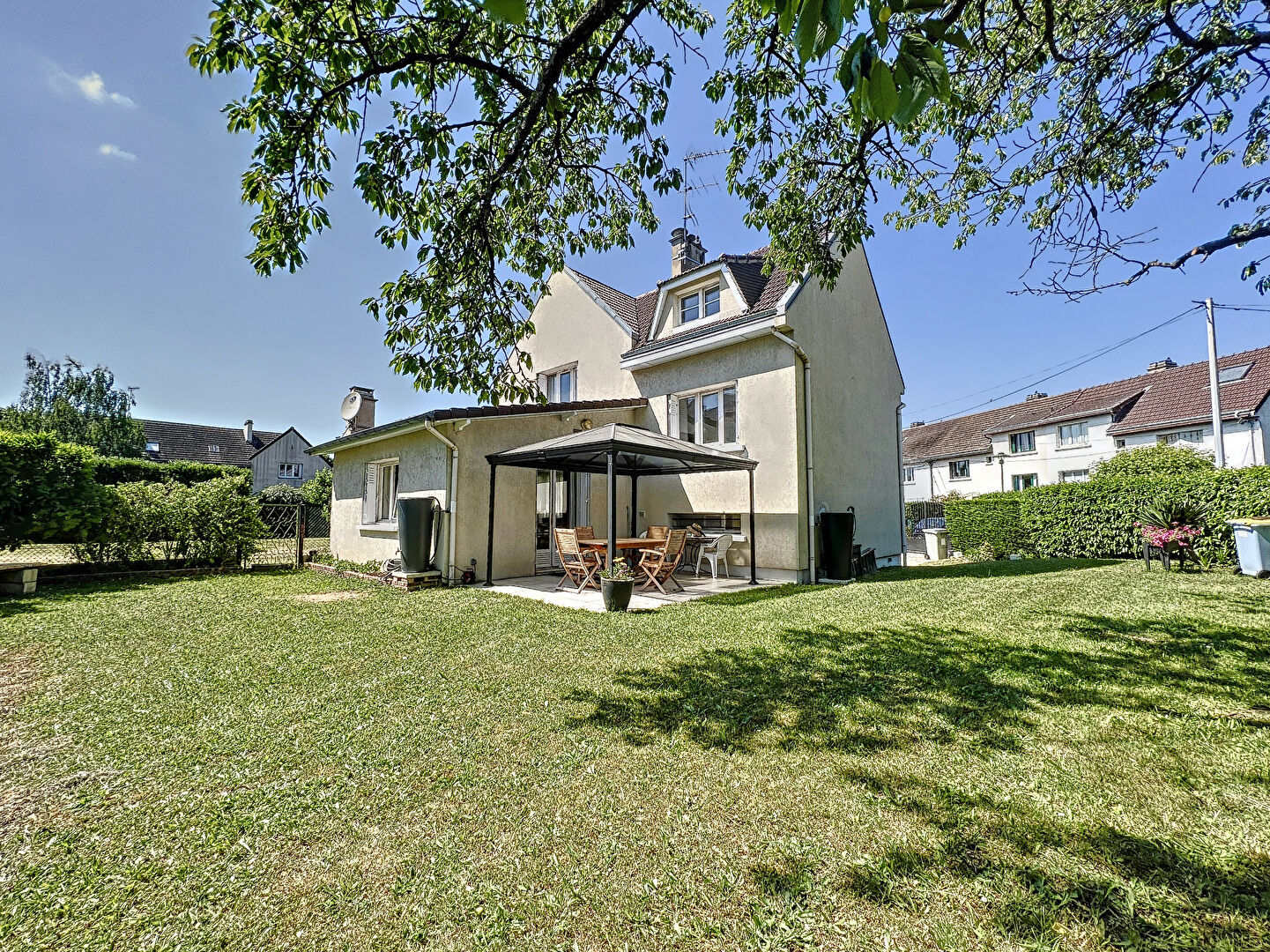 Maison 7 pièces 104 m² · à Plaisir · 104 m² · 441 000 €