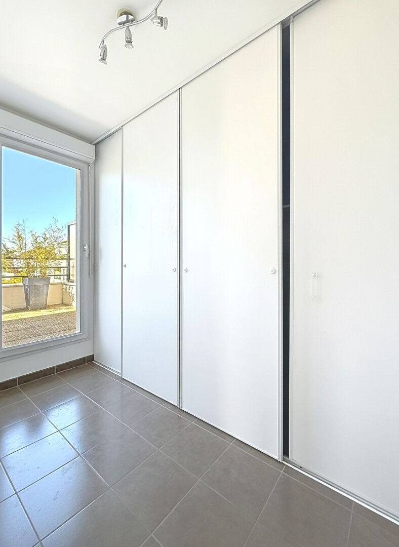 Village de Montigny - Charmant Duplex de 103m² en dernier étage, 53m² terrasses ! 3 chambres, 2 places en sous-sol cote à cote