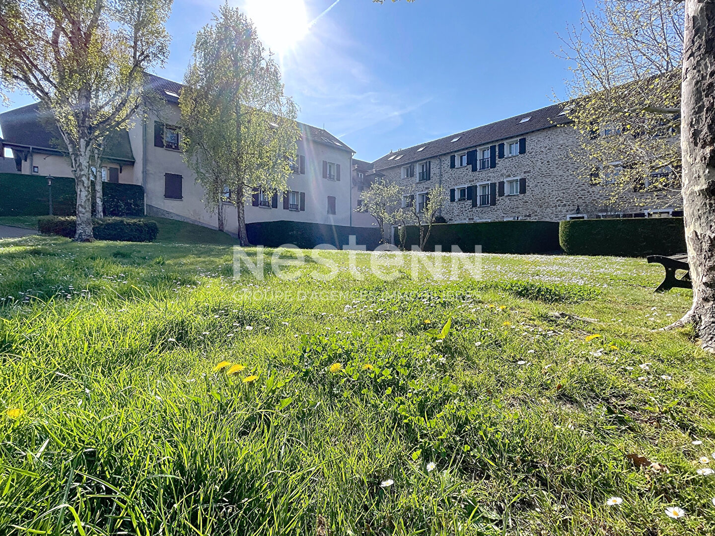 Appartement à vendre à Fontenay Le Fleury 61m²