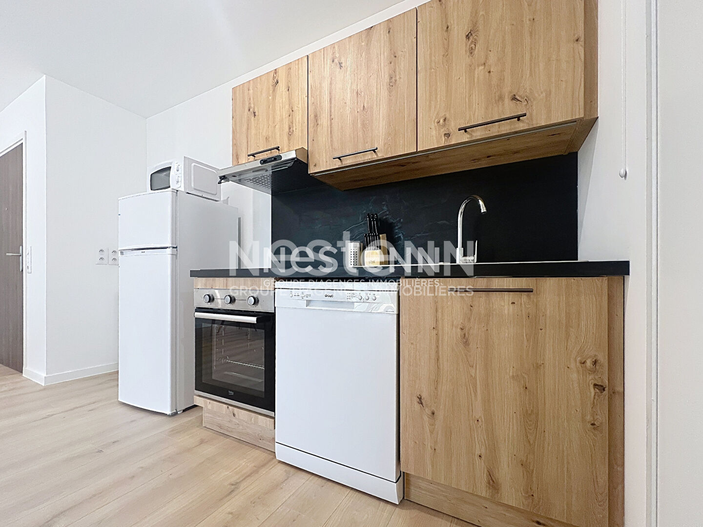 A louer  -  DREUX, Appartement  meublé de 3 pièces en rez de jardin avec parking