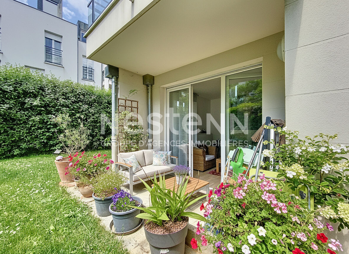 4 pièces dans une résidence de standing de 2019, jardin de 174 m² et double place de parking Village Montigny Le Bretonneux