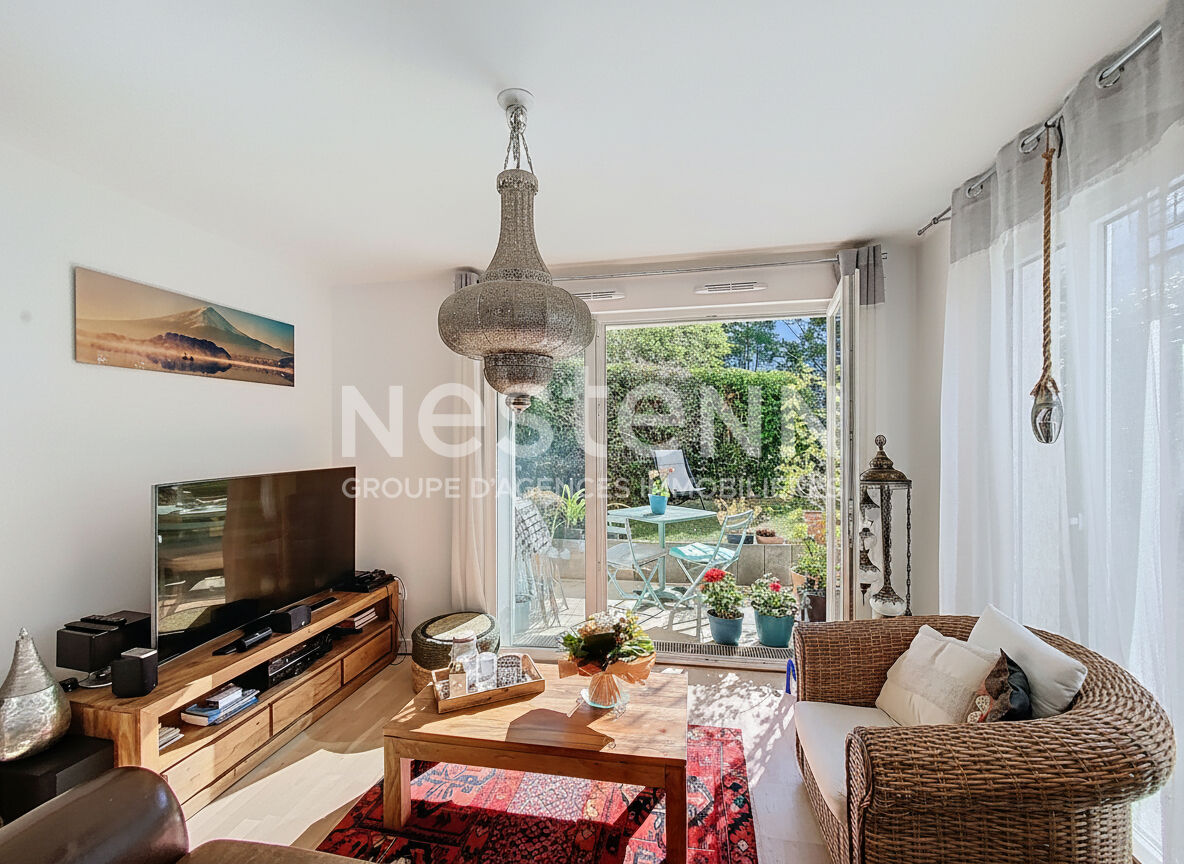 4 pièces dans une résidence de standing de 2019, jardin de 174 m² et double place de parking Village Montigny Le Bretonneux