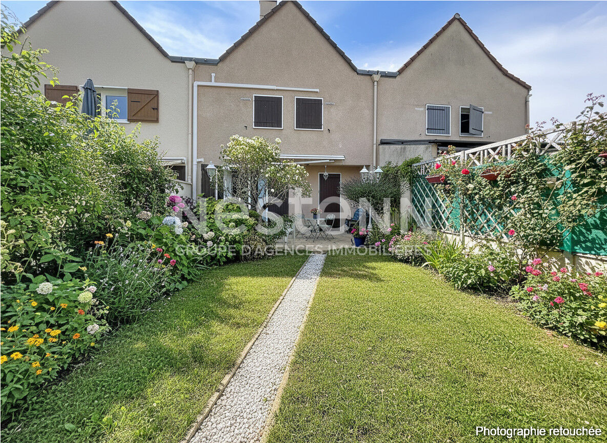 Maison 5 pièces 98 m² · à Montigny le Bretonneux · 98 m² · 441 000 €