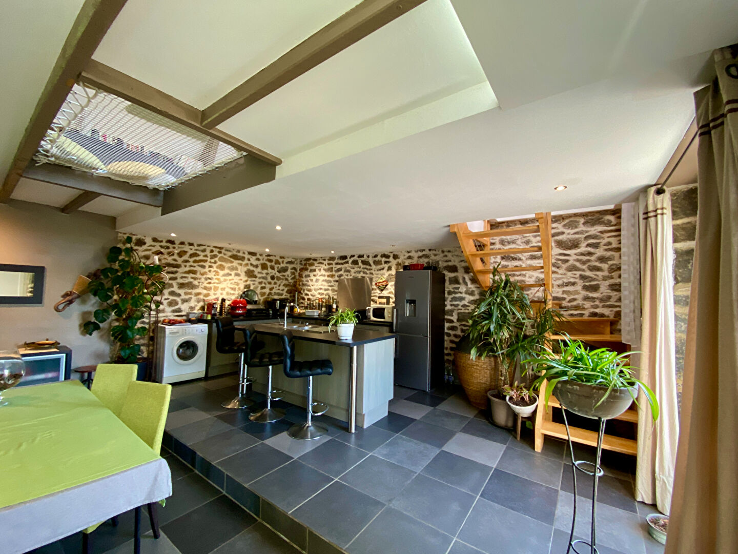 Longère rénovée avec charme et confort - 35720 MESNIL ROCH