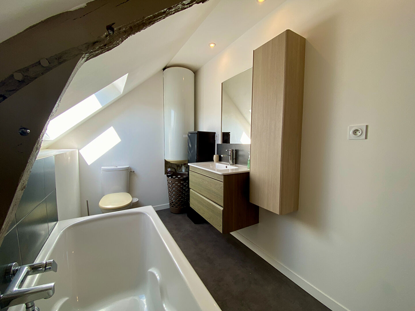 Longère rénovée avec charme et confort - 35720 MESNIL ROCH