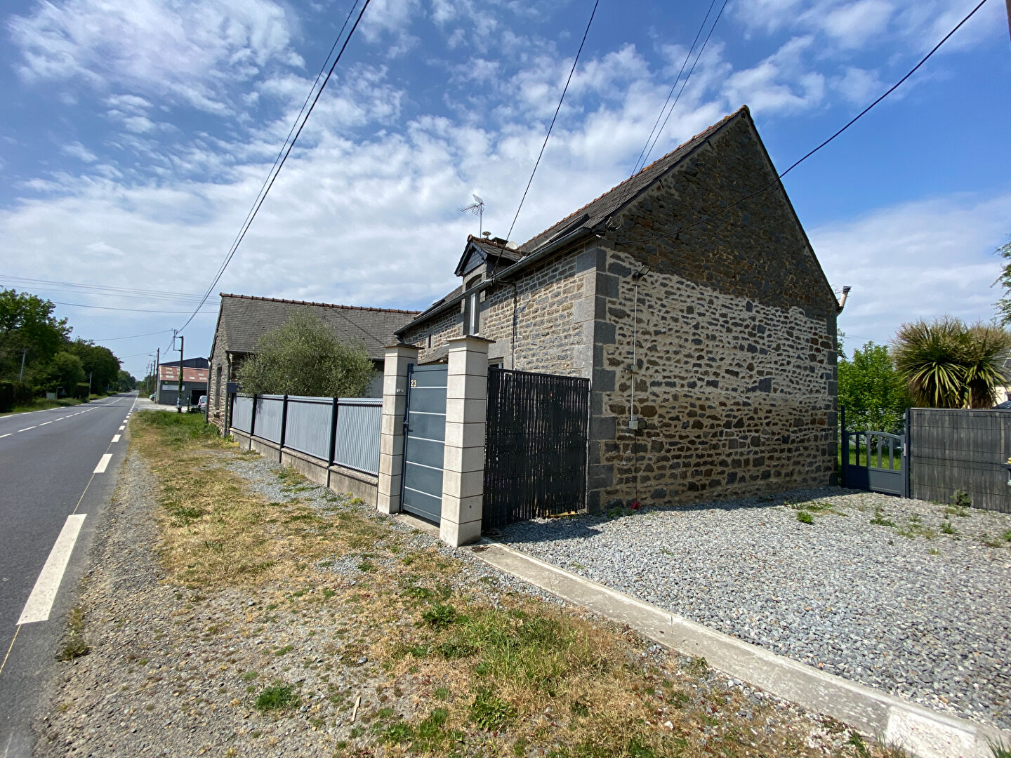 Longère rénovée avec charme et confort - 35720 MESNIL ROCH