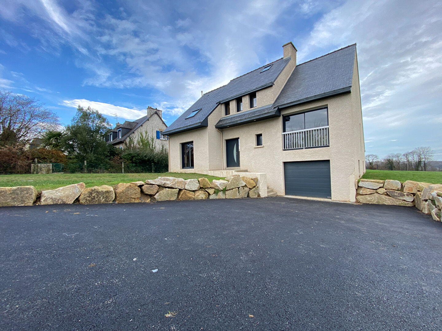 Maison 6 pièces 145 m² · à Saint Carne · 145 m² · 439 900 €