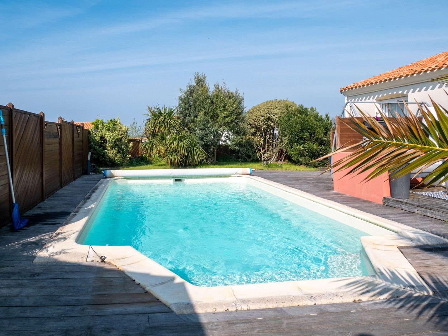 Maison Olonne centre 5 pièces 3 chambres studio piscine jardin garage proche toutes commodités