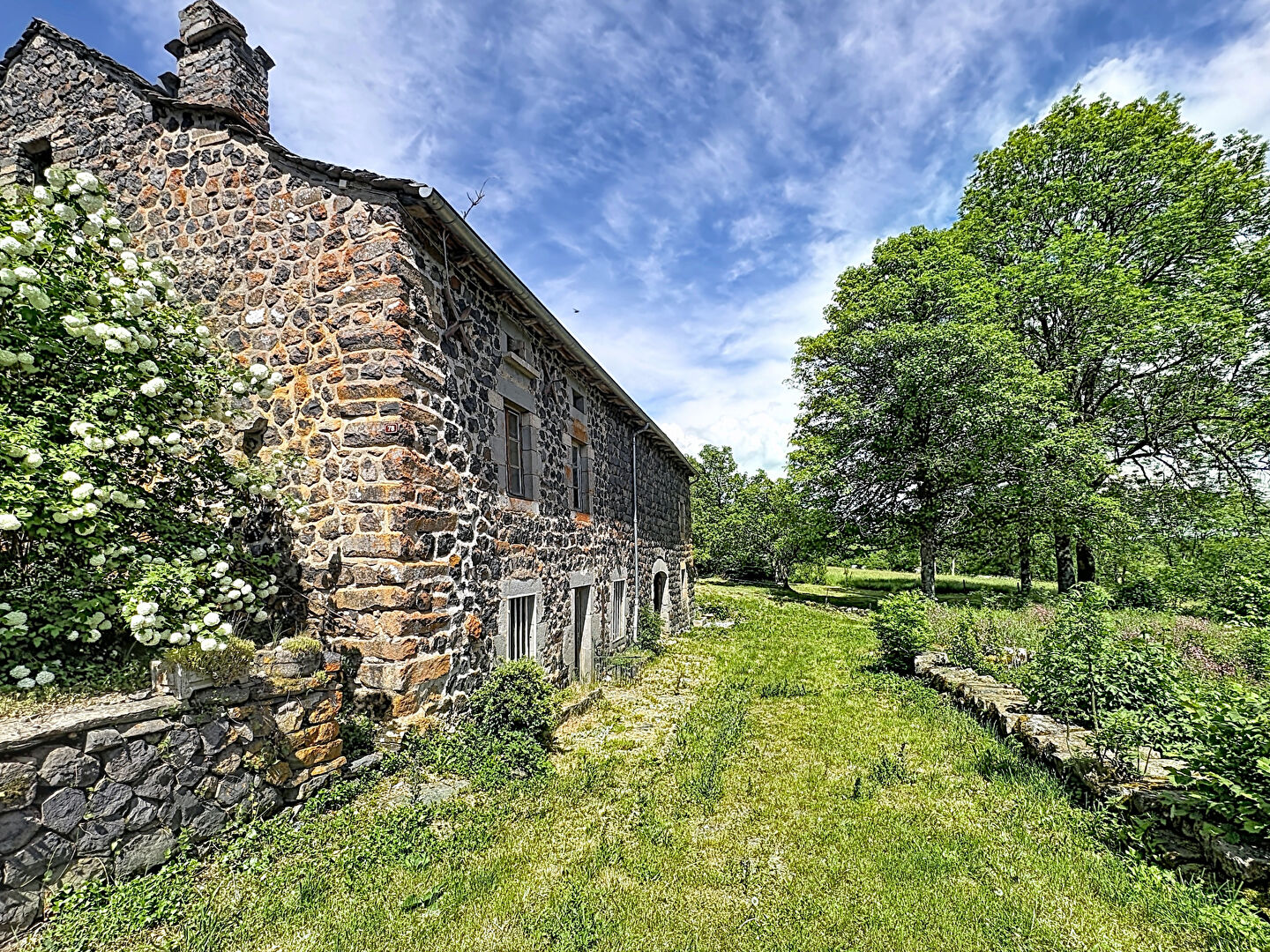 Maison 4 pièces 158 m² · à Champclause · 158 m² · 87 000 €