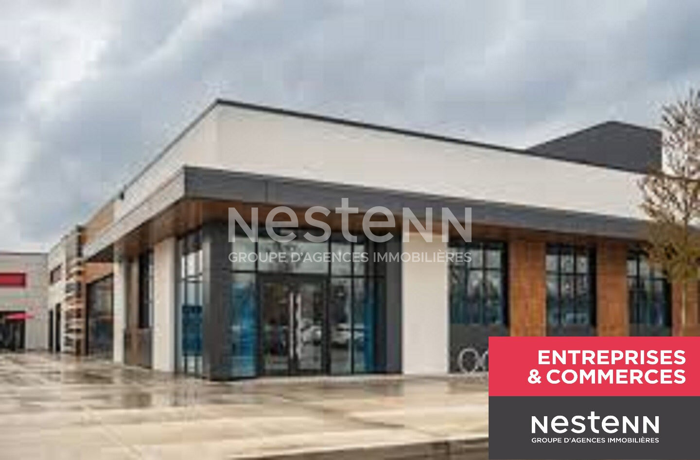 Local commercial 270 m² · à Brives-Charensac · 270 m² · 120 000 €
