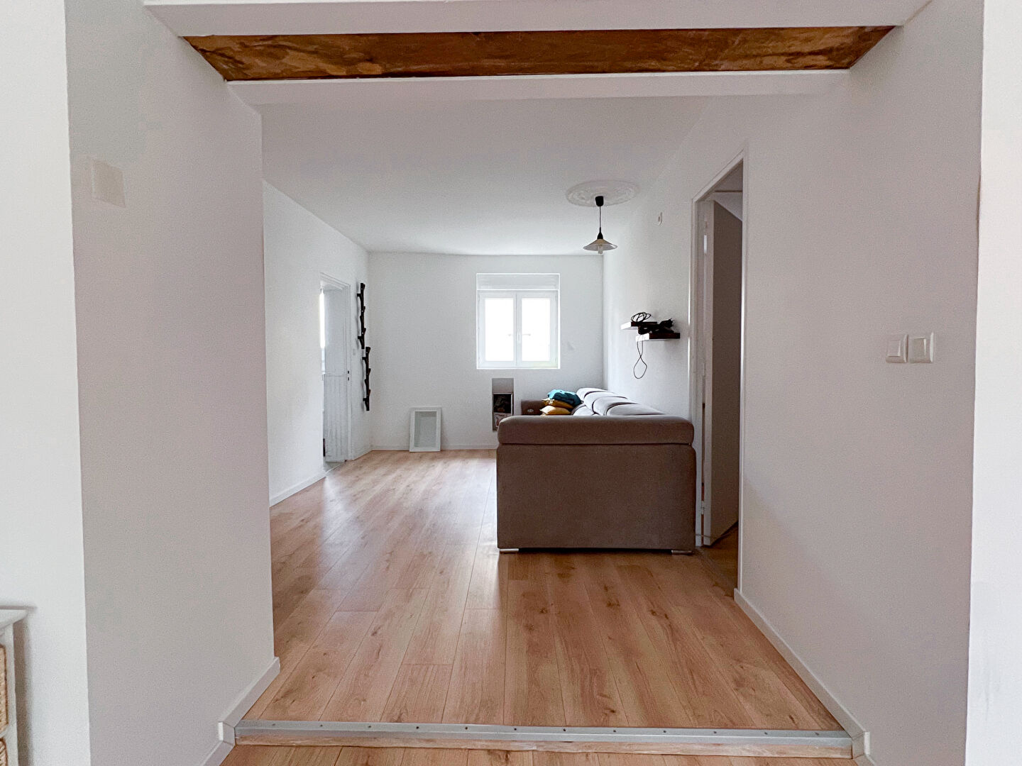 A VENDRE Maison spacieuse à vendre à Angers - Idéale pour investisseurs !