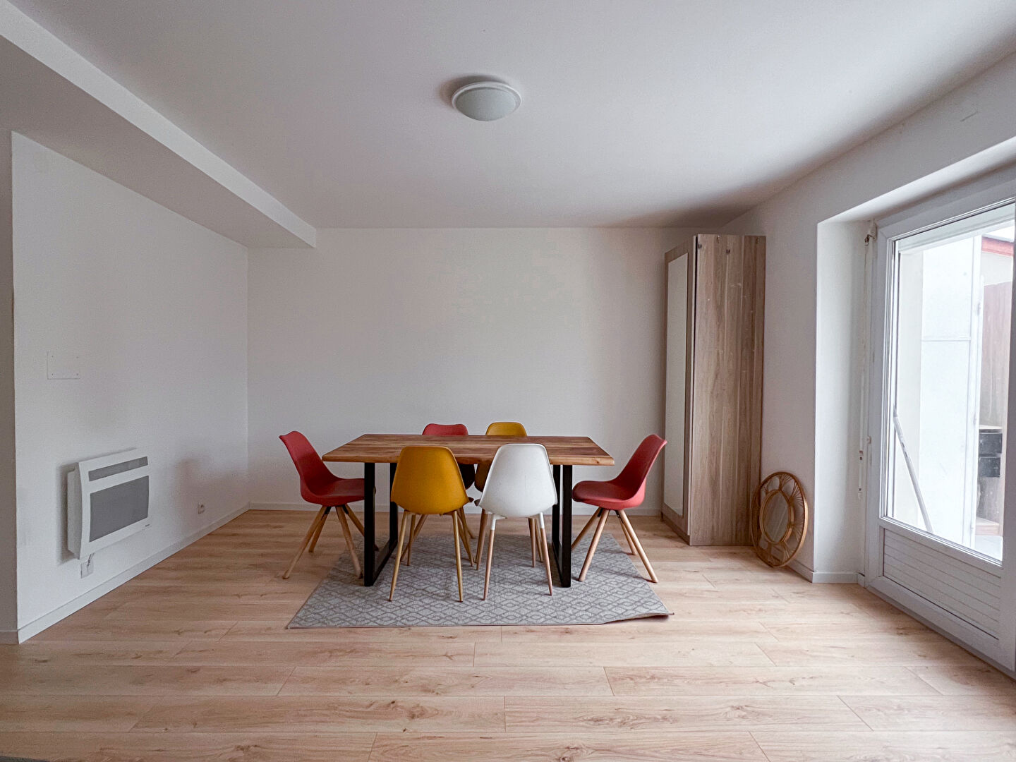 A VENDRE Maison spacieuse à vendre à Angers - Idéale pour investisseurs !