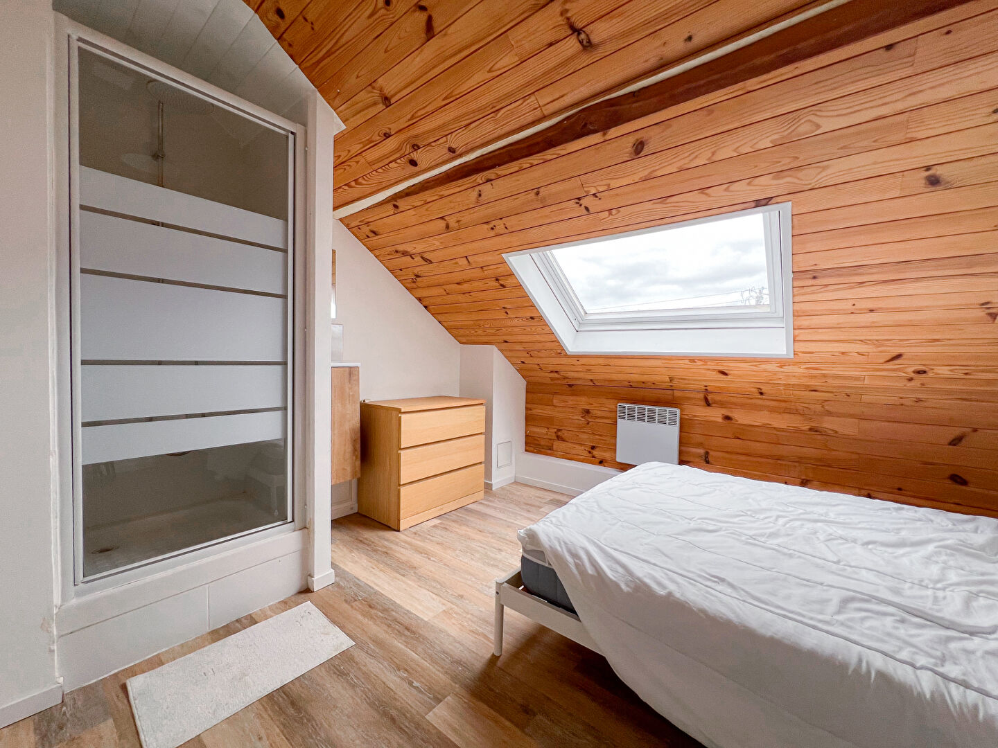 A VENDRE Maison spacieuse à vendre à Angers - Idéale pour investisseurs !