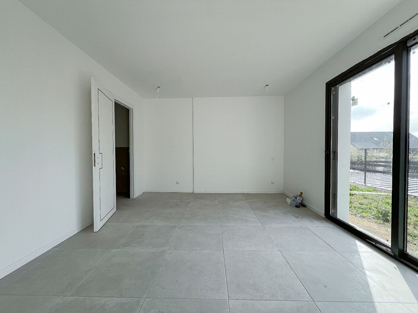 Maison Les Garennes Sur Loire  de 5 pièces de  185 m2 avec jardin