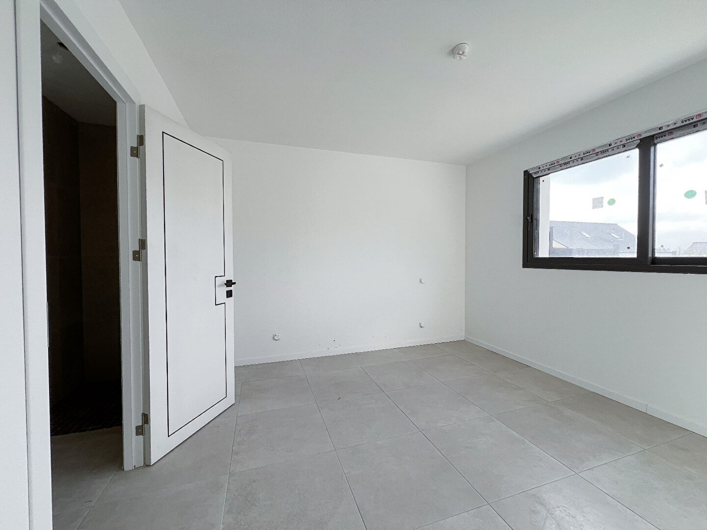 Maison Les Garennes Sur Loire  de 5 pièces de  185 m2 avec jardin