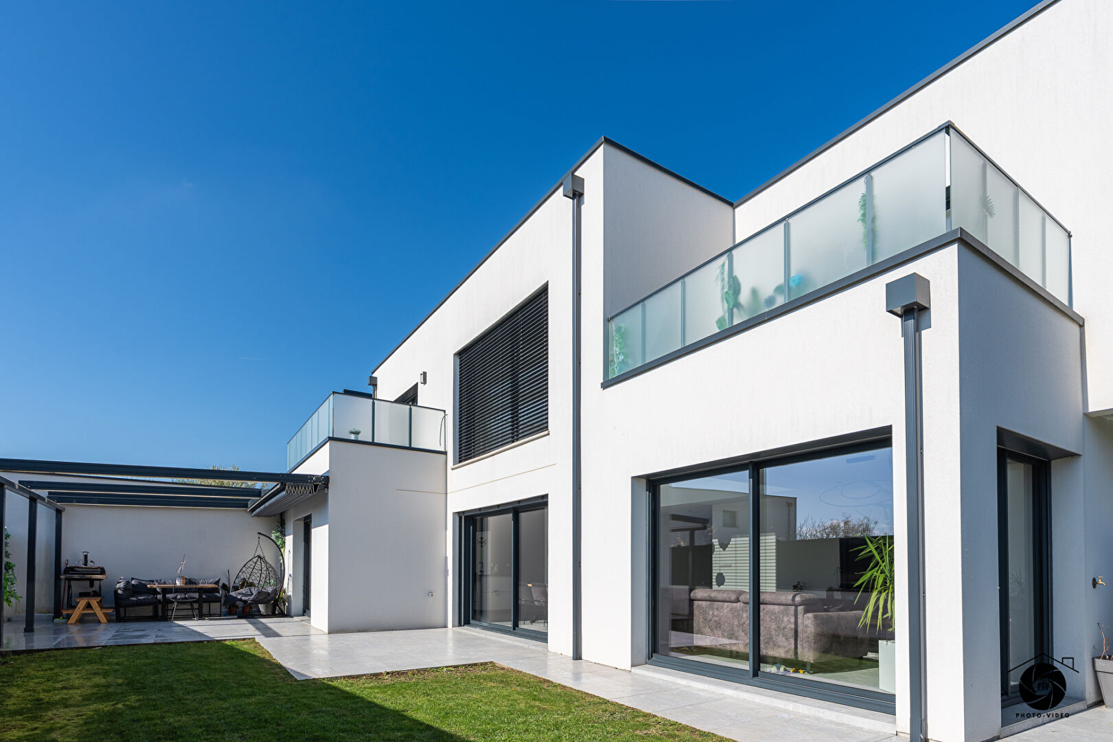 Maison 7 pièces 202 m² · à Saint Barthelemy D Anjou · 202 m² · 590 000 €