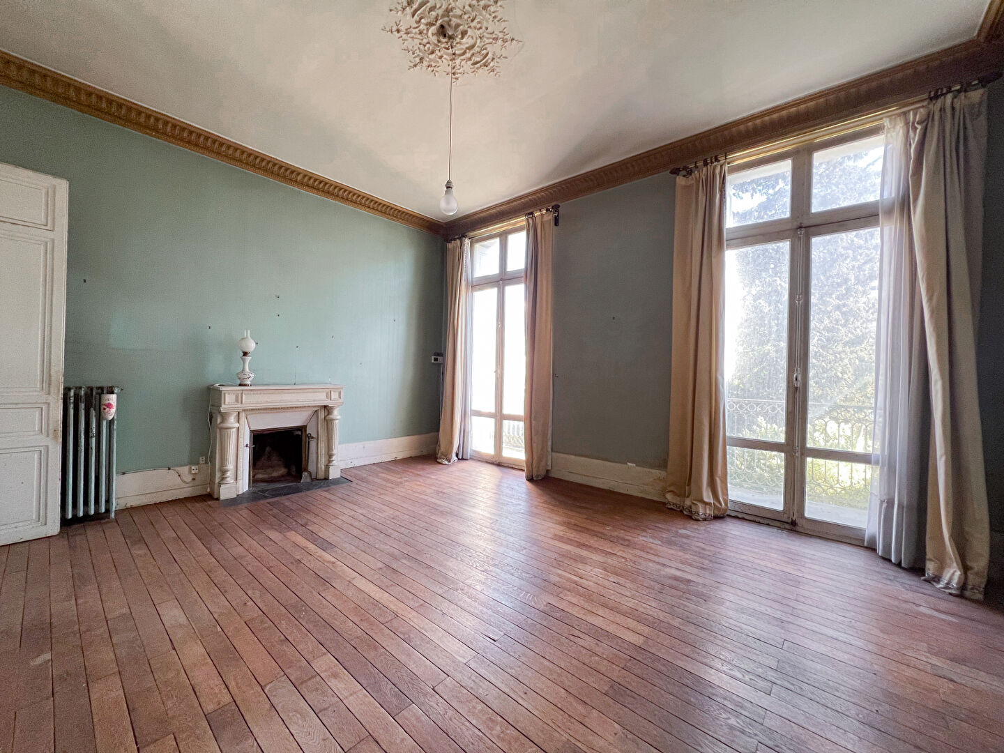 Maison 8 pièces 220 m² · à Angers · 220 m² · 700 000 €