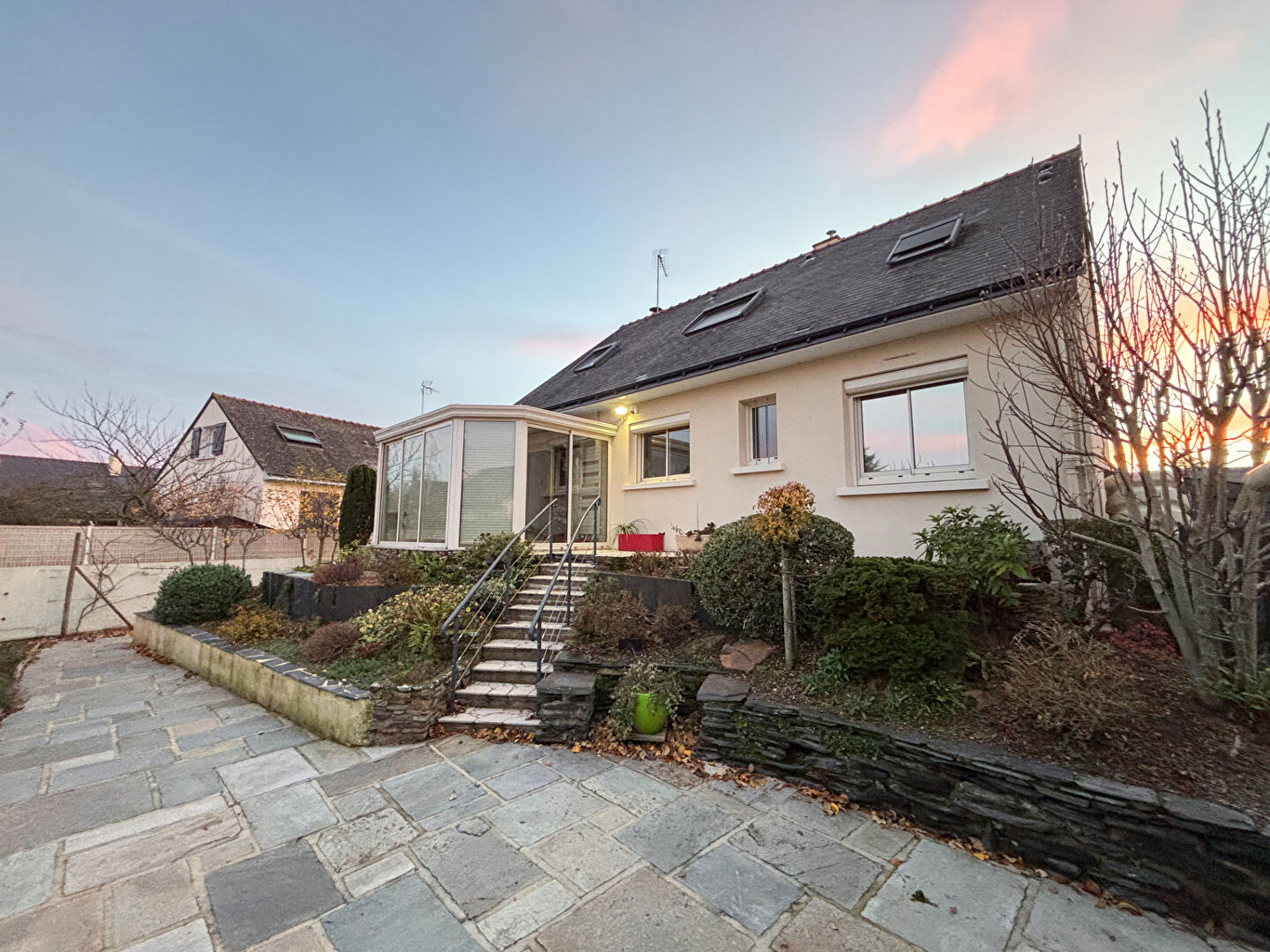 Maison 8 pièces 147 m² · à Ecouflant · 147 m² · 399 700 €