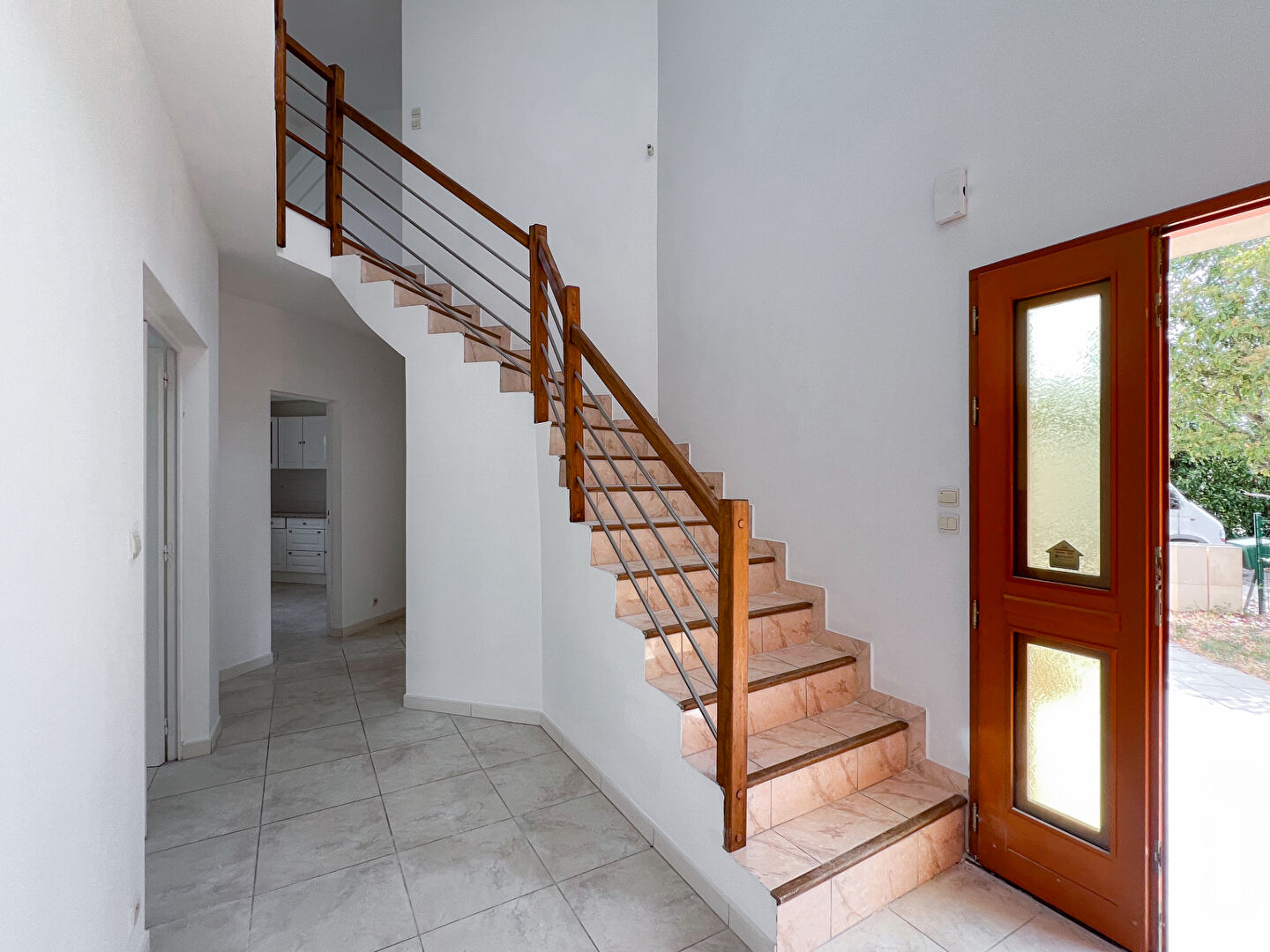 Maison 6 pièces 201 m² · à Beaucouze · 201 m² · 588 000 €