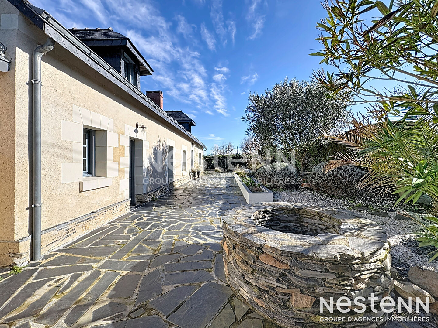 A VENDRE maison ancienne de type Longère en campagne du Plessis Grammoire 49800 Loire Authion - 6 Pièces 223 m² en surface 2024 m² de jardin !