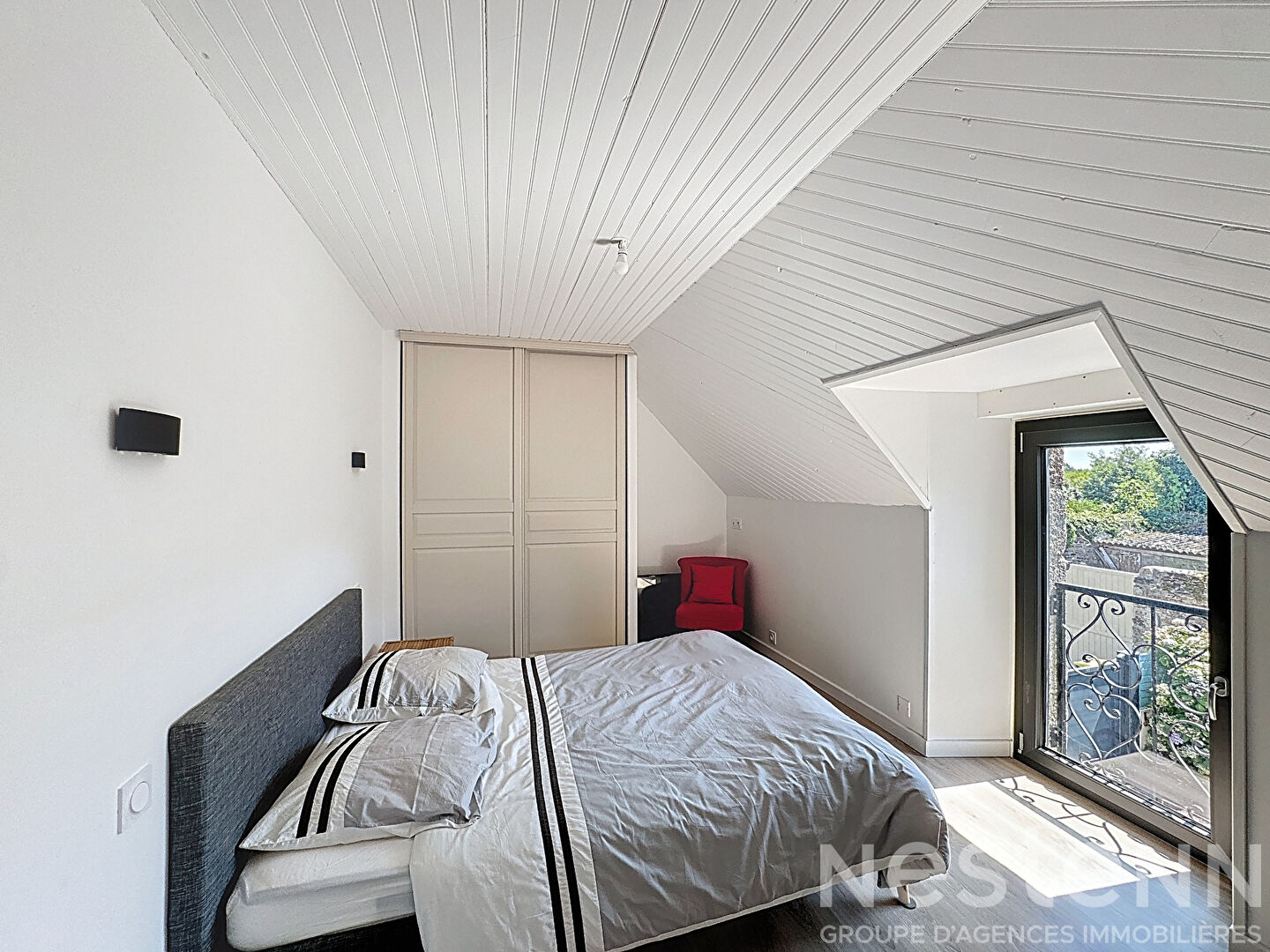 Longère rénovée clé en main, 142m², 5 chambres - Languidic.