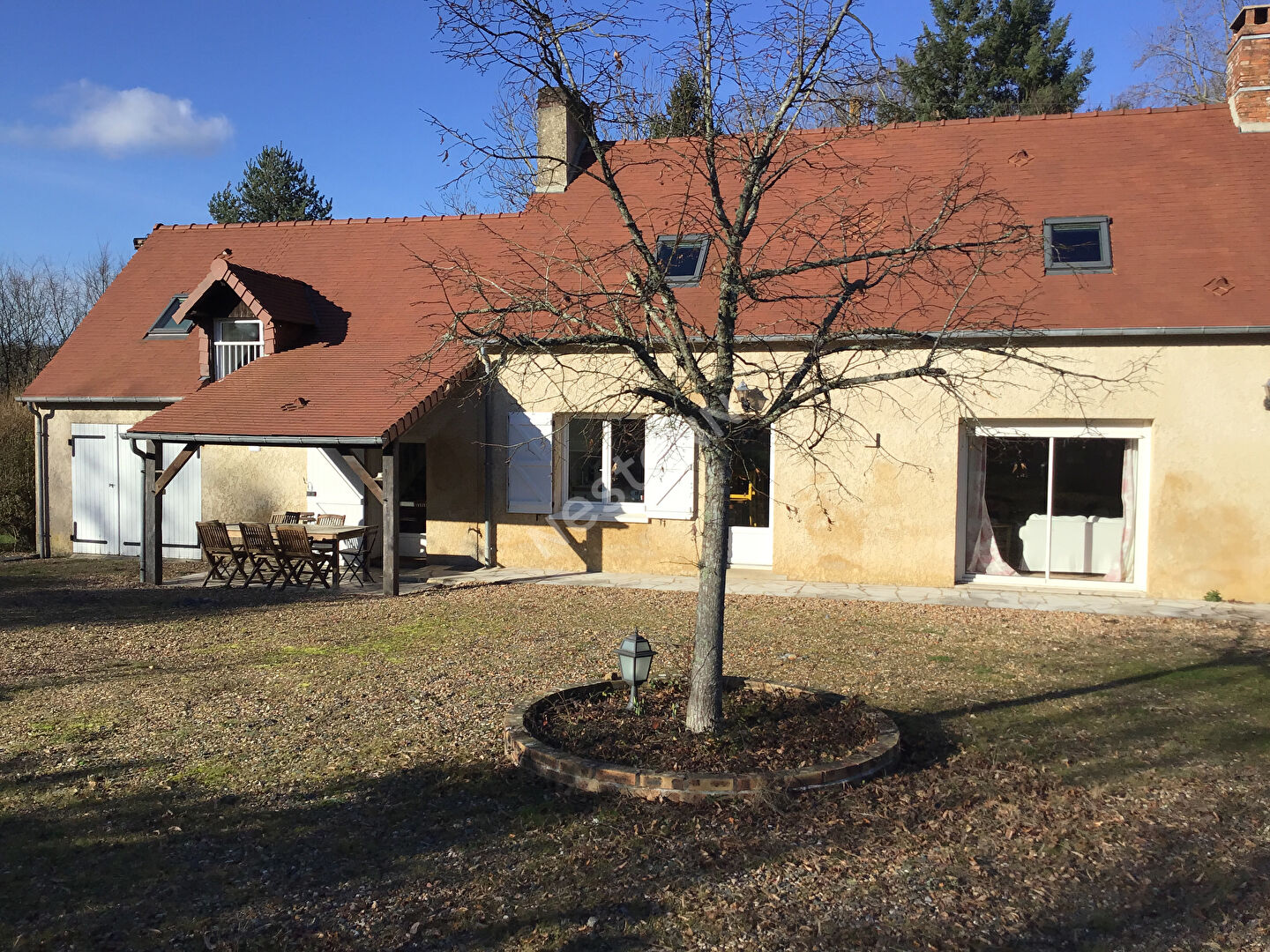 Vente ancienne longère rénovée de 117 m² avec piscine extérieure chauffée près de la forêt de Bercé à  Jupilles (72500)