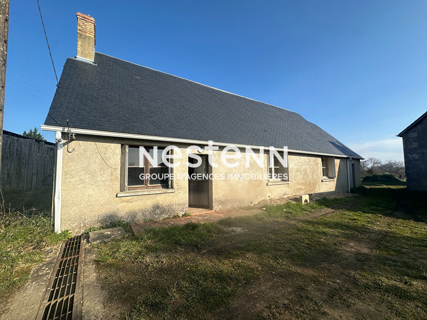 Maison à rénover à Montval Sur Loir 63m²