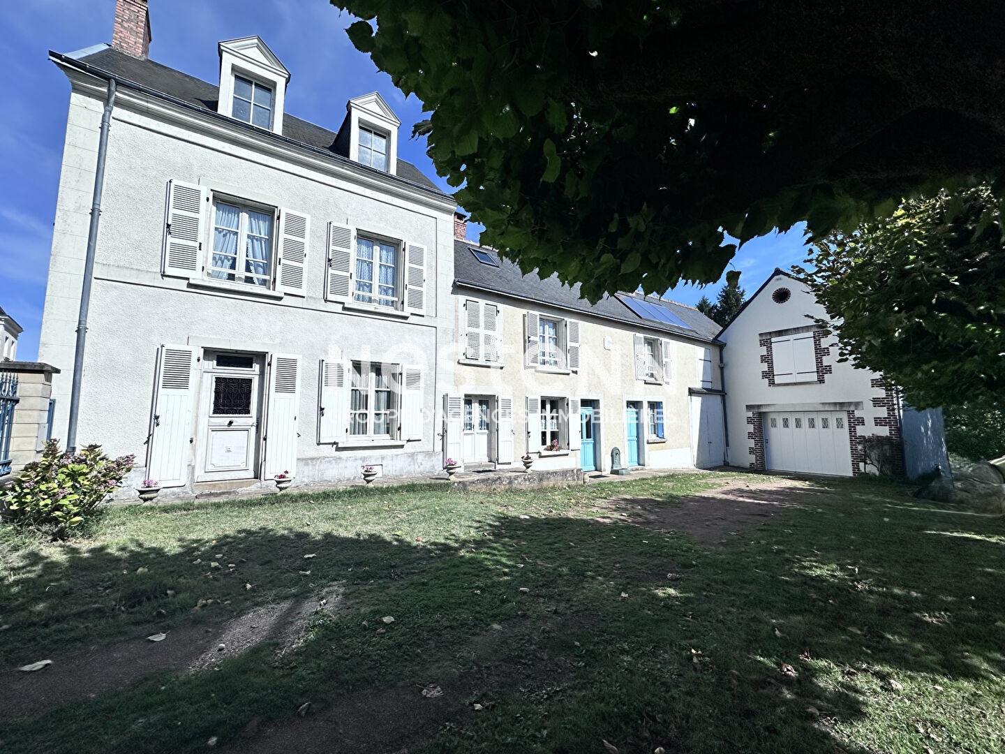 Vente belle maison familiale 136.26 m² avec dépendances à Thoiré-sur-Dinan (72500)