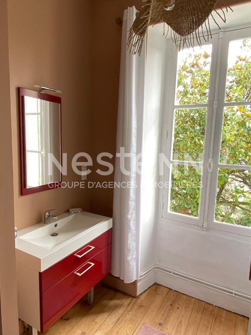 Vente maison de Maître de 190m² - Jardin - 5 chambres parentales à Dissay-sous-Courcillon (72500)